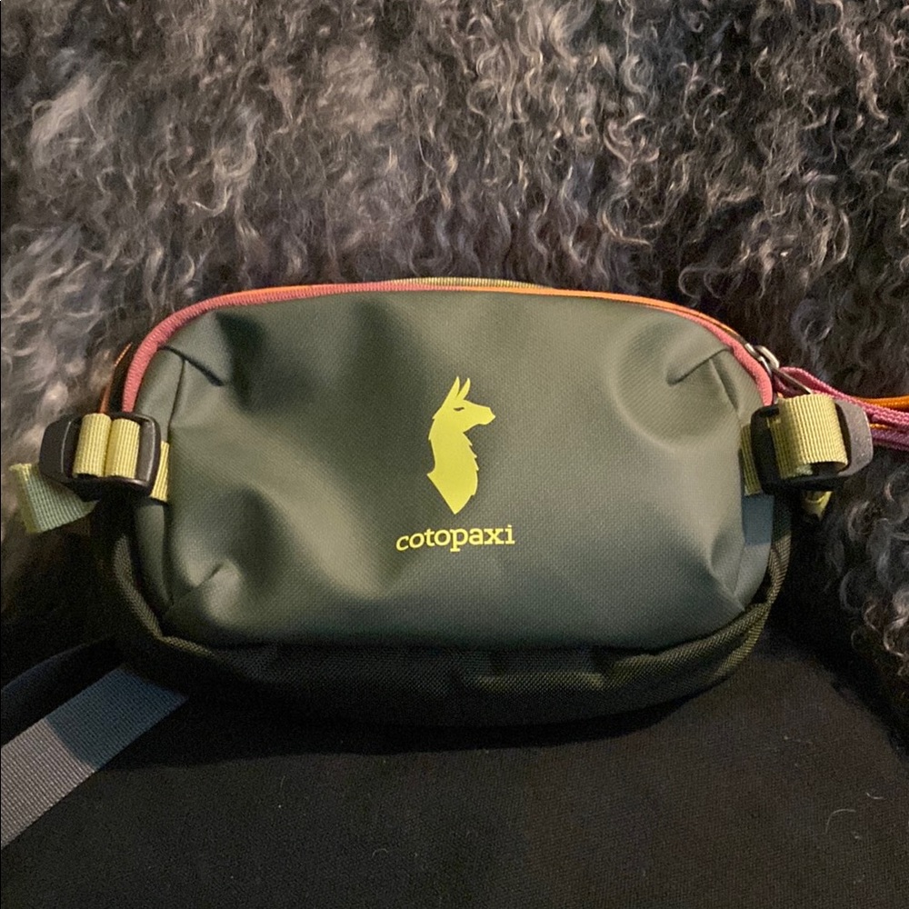 Cotopaxi Green Crossbody/Hip Bag